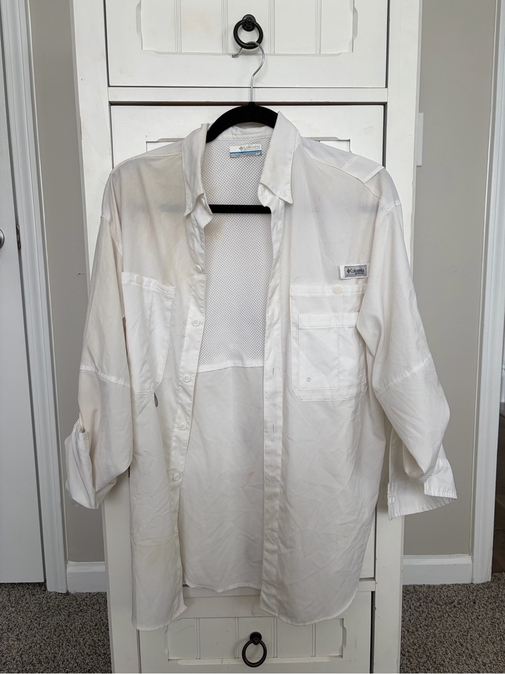 Columbia Women’s White Outdoor Button-Up Shirt